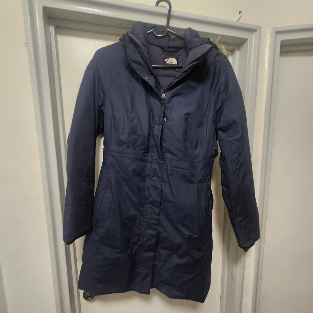 Womens north face coat. Size xl. Navy blue. Worn once